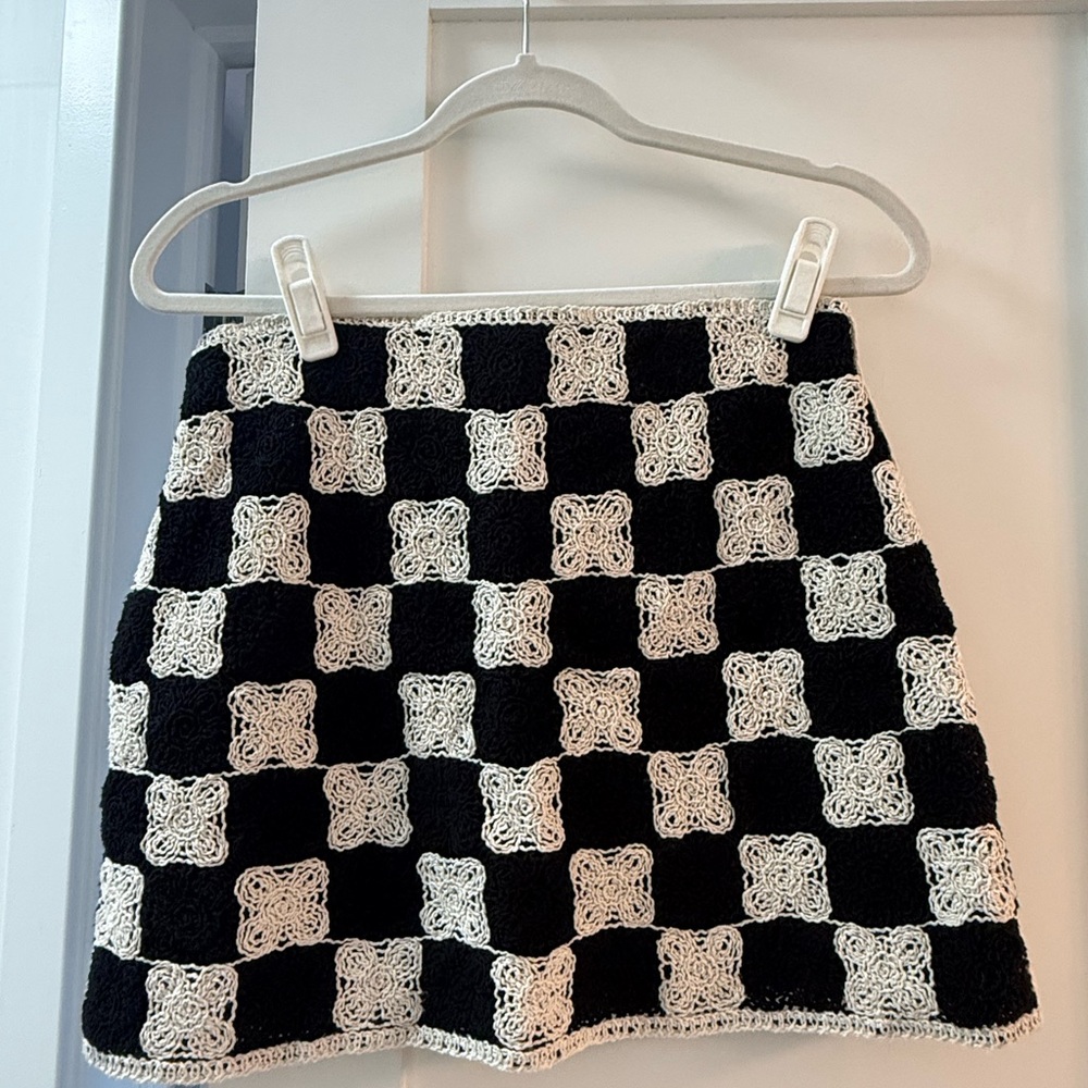 Mango Crochet Checkerboard Mini Skirt - Black & White new without tags medium